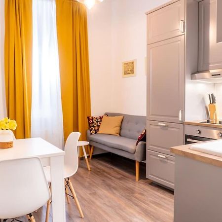 Central And Comfy 2Bdr Apartment Near Parliament Belgrade Extérieur photo