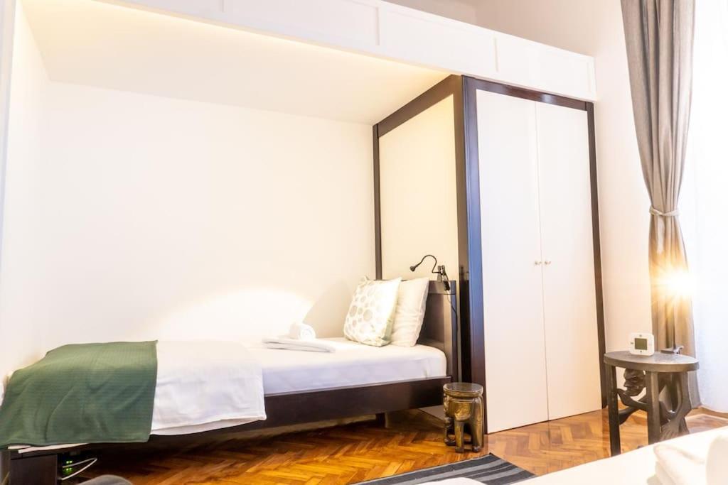 Central And Comfy 2Bdr Apartment Near Parliament Belgrade Extérieur photo